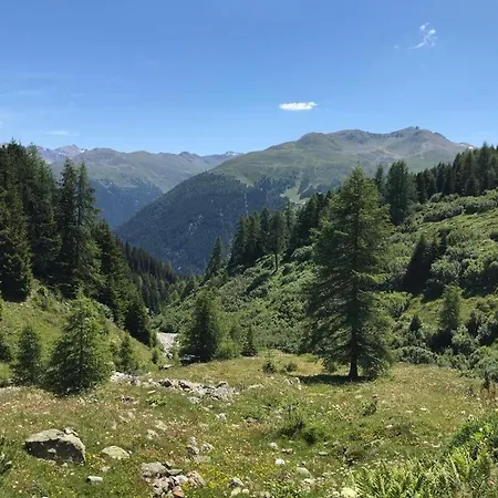 Ferienapartment アパート ダヴォス・プラッツ